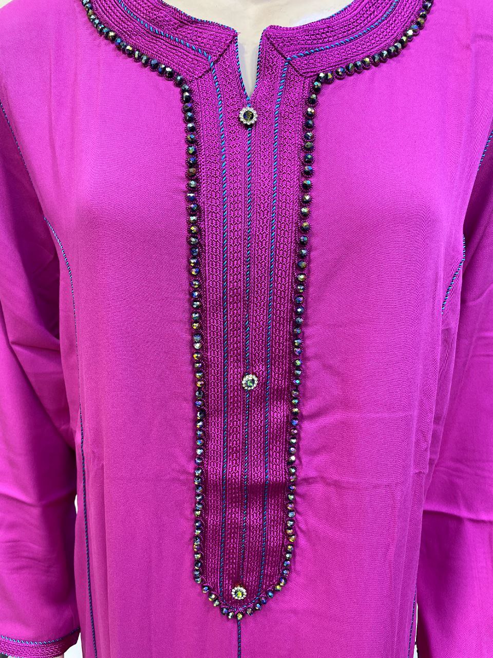 Jellaba Moderne Noire avec Broderies et Cristaux - 3