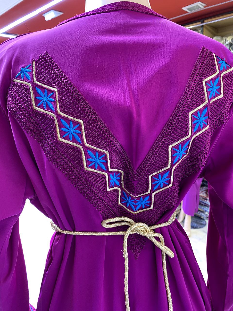 Jellaba Élégante Brodée Fleurie - 6