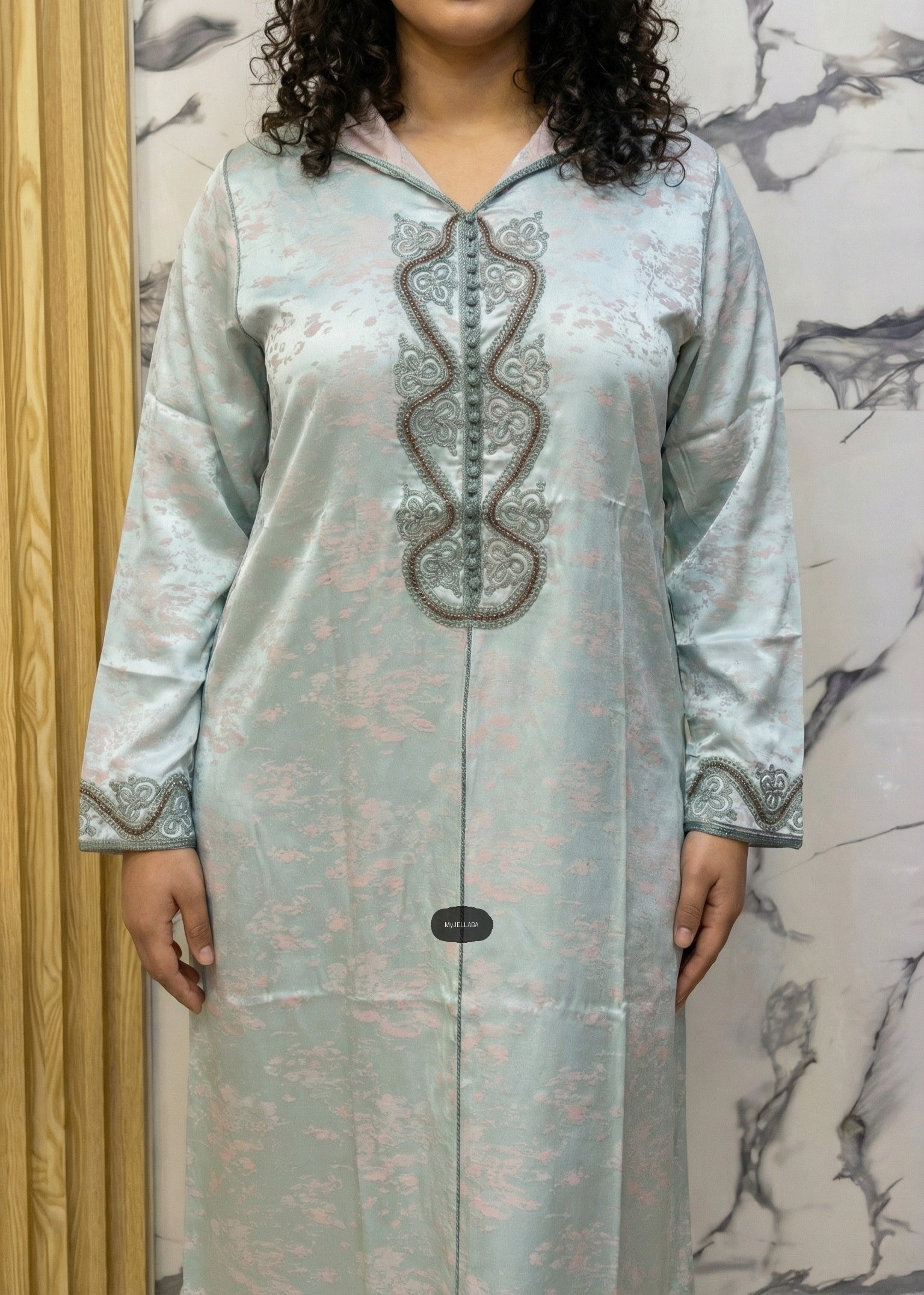 Jellaba Élégante en Satin Vert d'Eau - 7