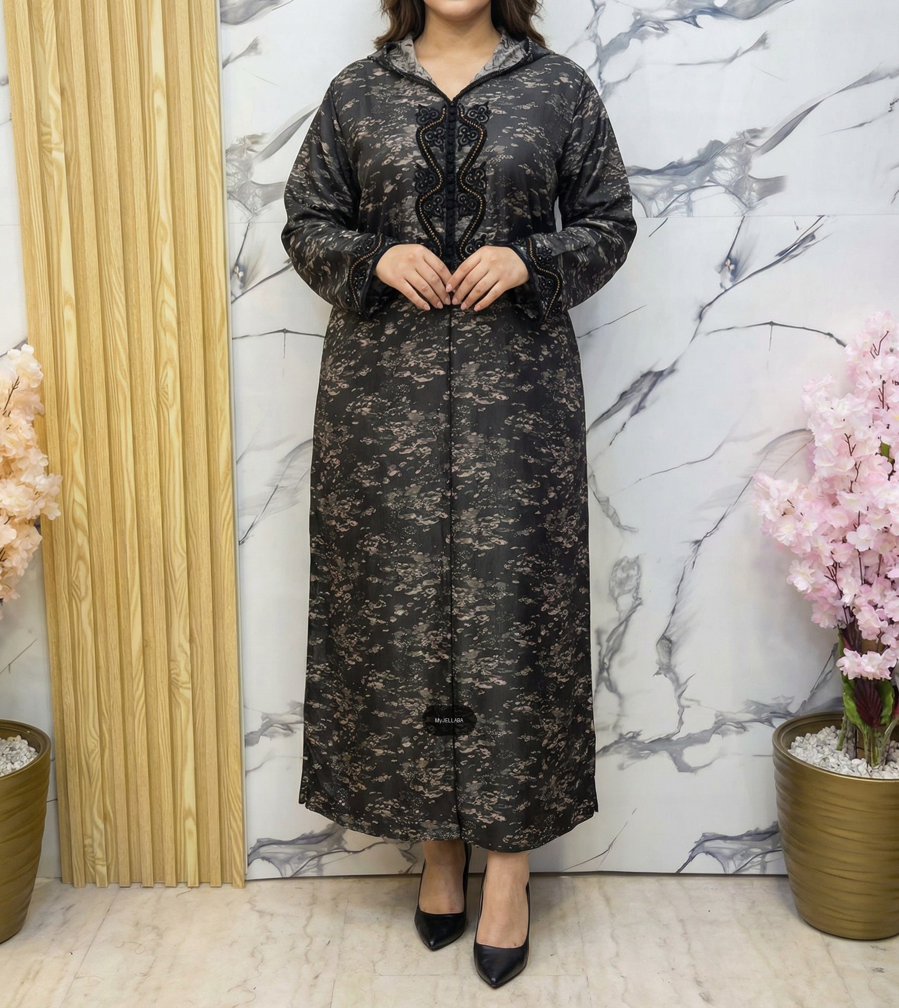 Jellaba Satinée Rose Poudré Brodée