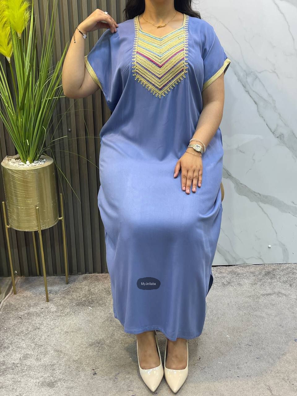 Jellaba Rouge Élégante Brodée