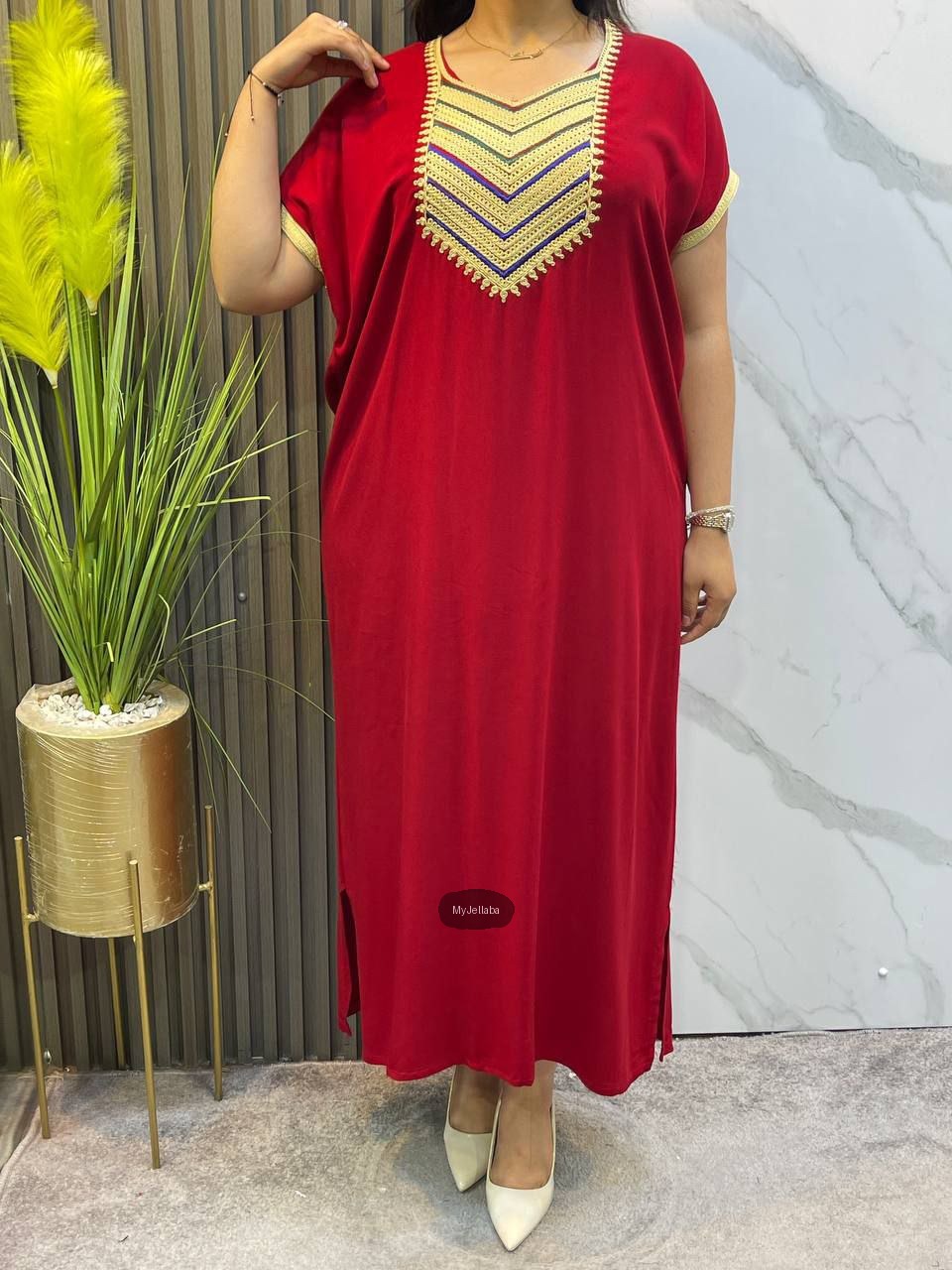 Jellaba Rouge Élégante Brodée - 4