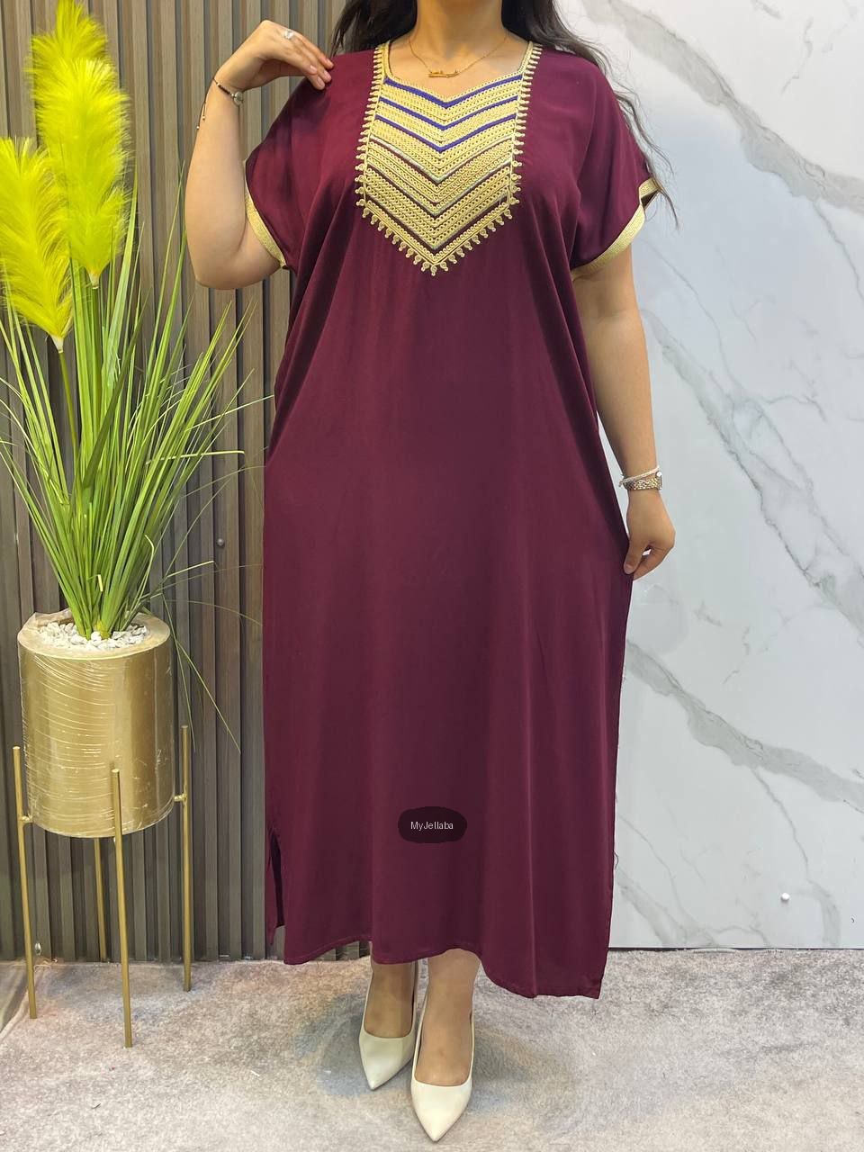 Jellaba Rouge Élégante Brodée - 6