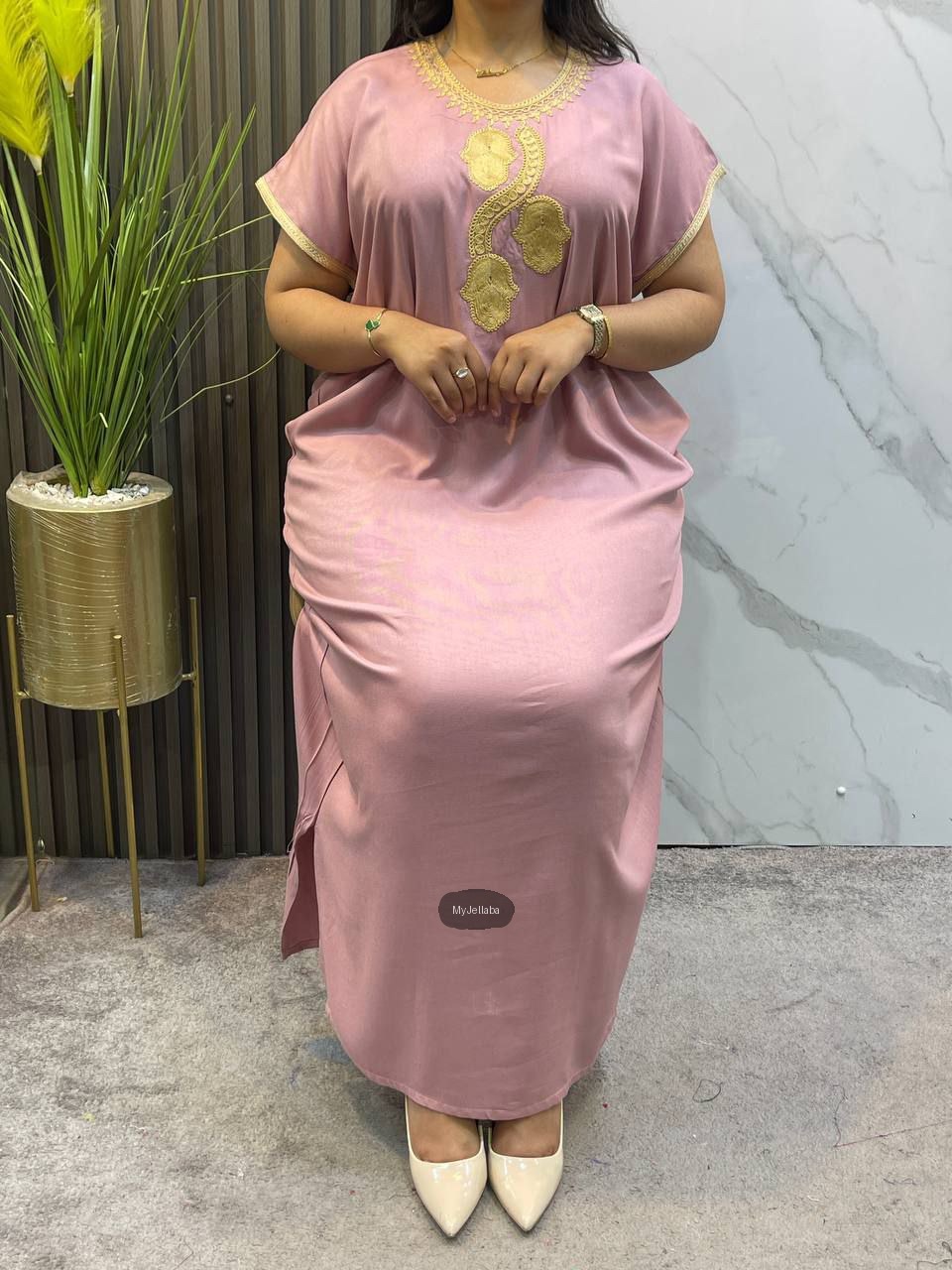 Jellaba Moderne en Satin Rose Poudré