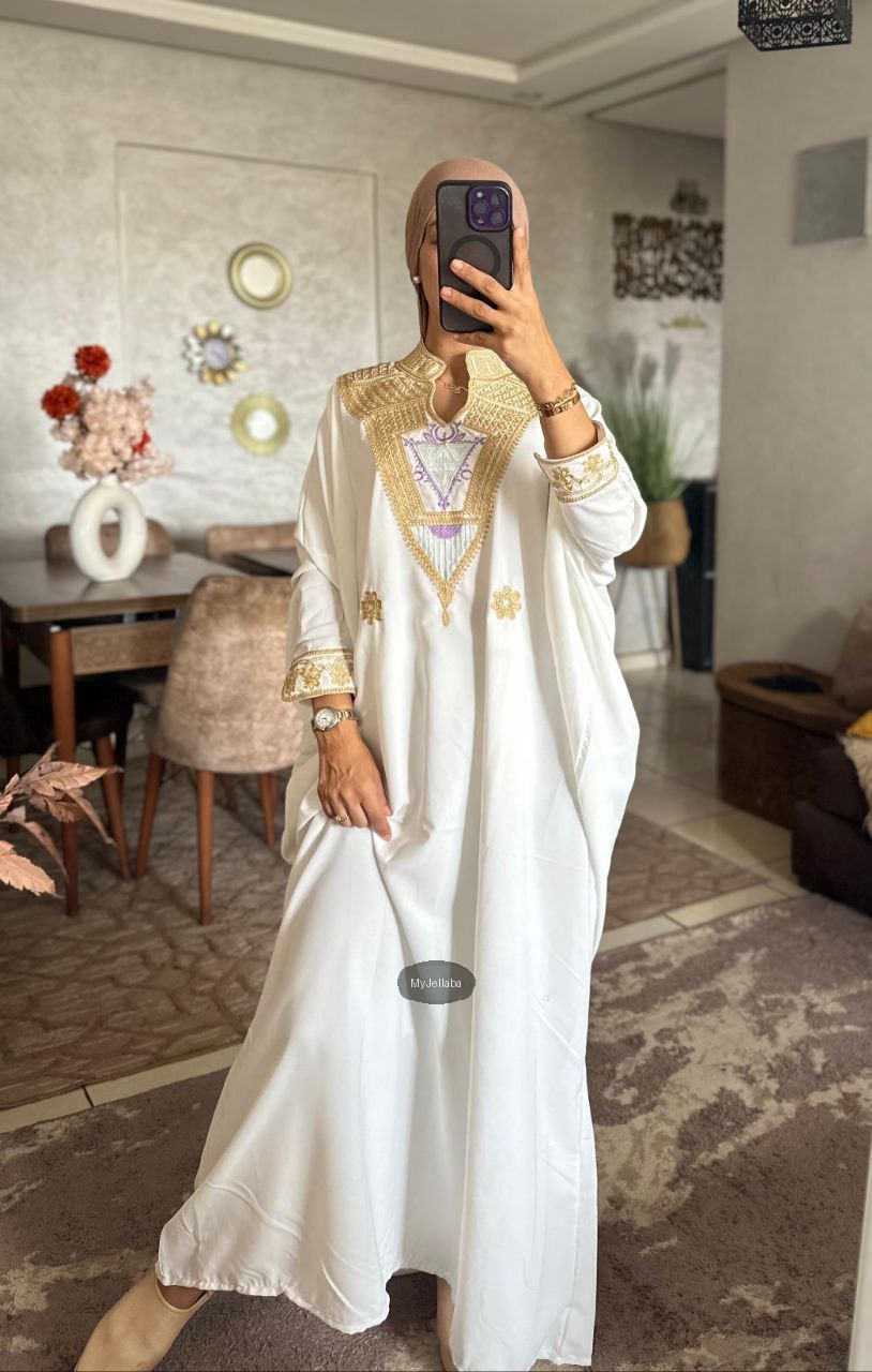 Jellaba Moderne Brodée Or et Lilas
