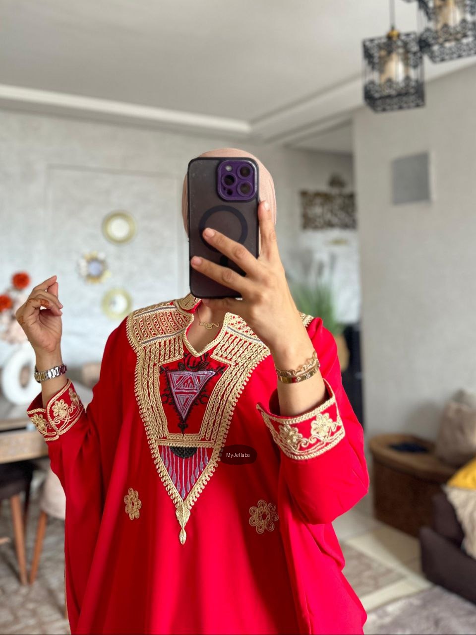 Boubou Rouge Brodée Élégante - 3