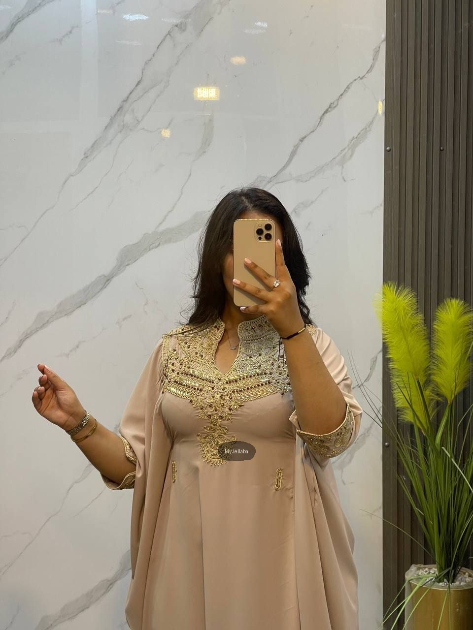 Jellaba Élégante Brodée Or - 10