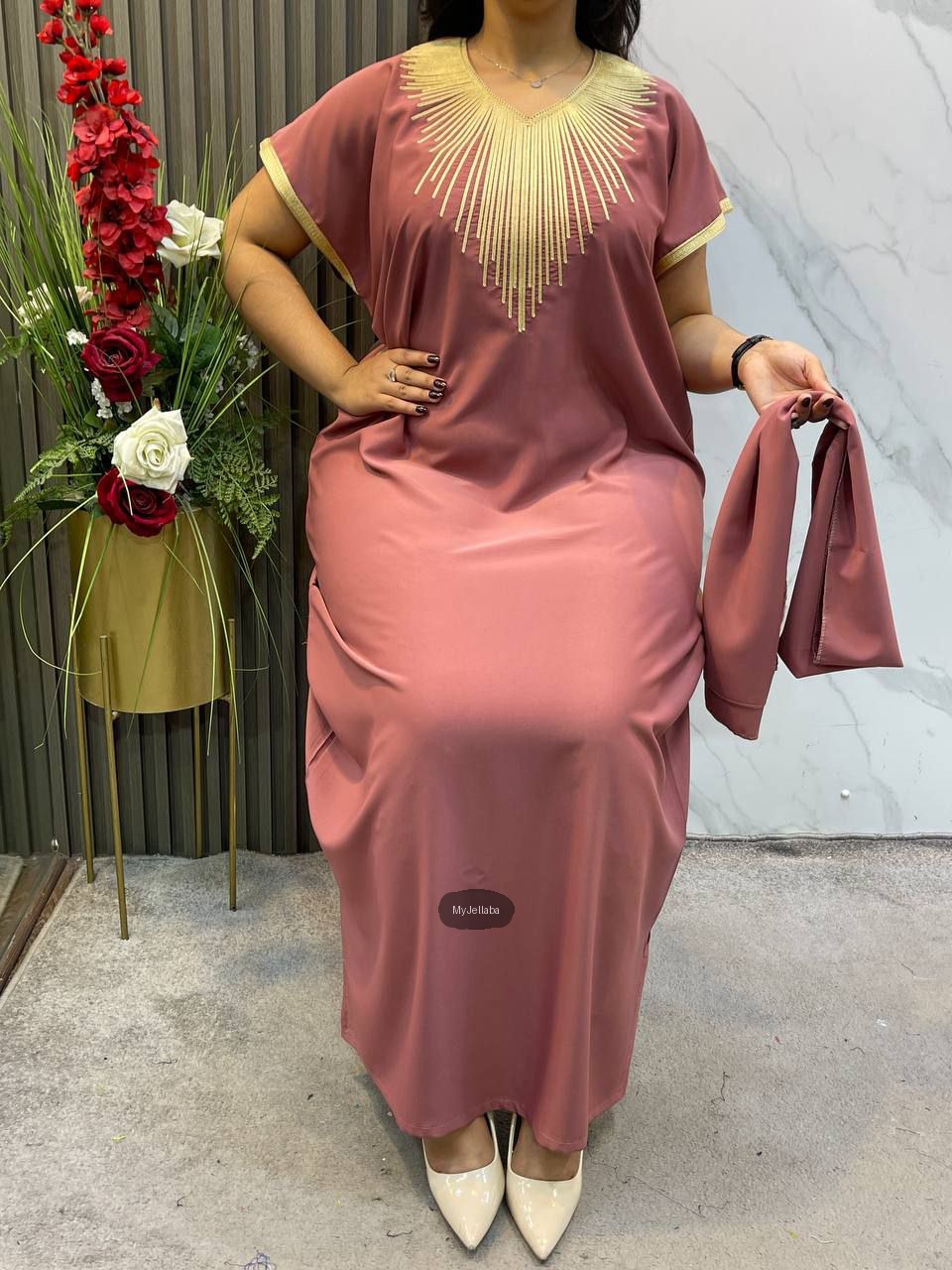 Boubou Élégant Brodée Or