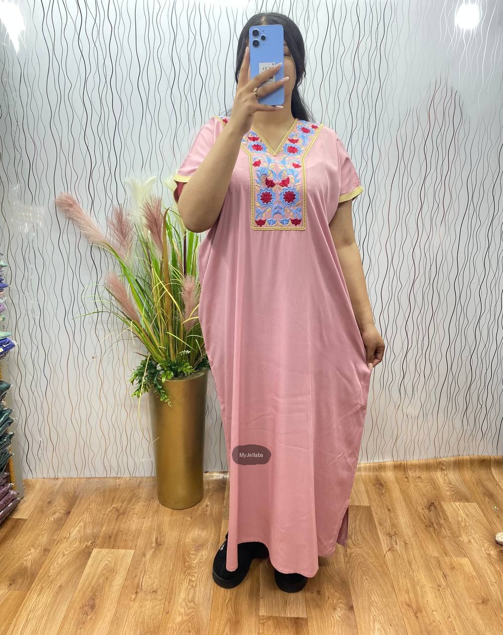 Jellaba Traditionnelle Brodée Femme - 3