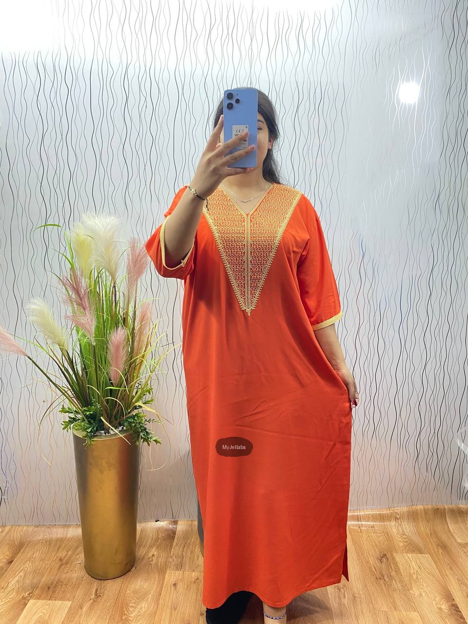 Jellaba Traditionnelle Violette et Or - 7