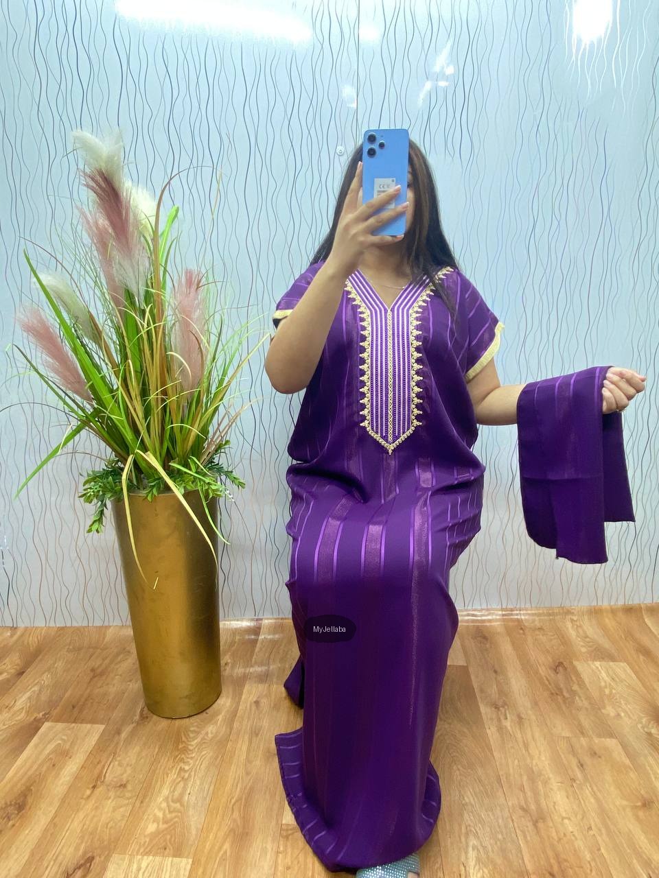 Jellaba Traditionnelle Violette et Or